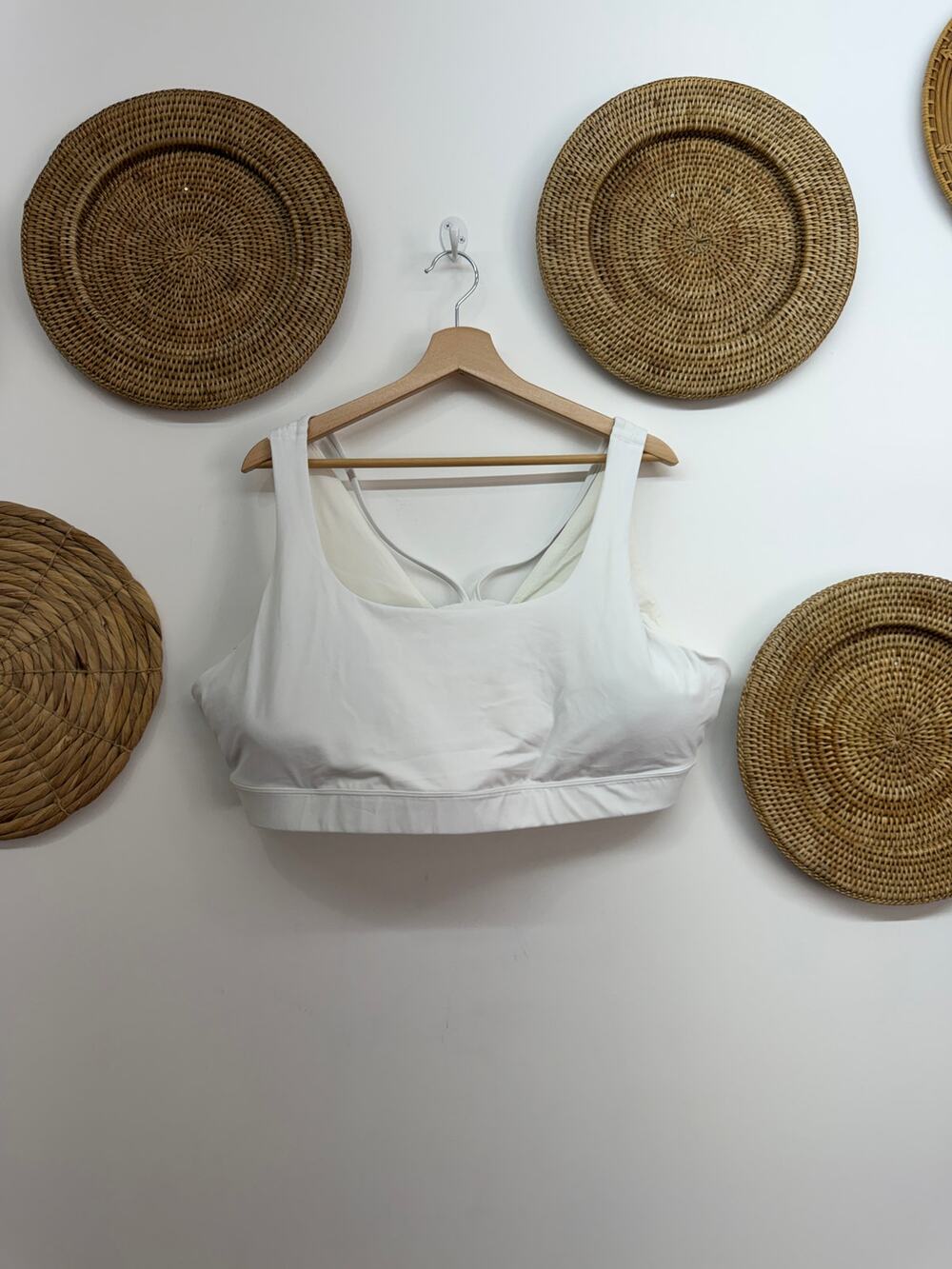 Athleta White Sports Bra Plus Size 3X